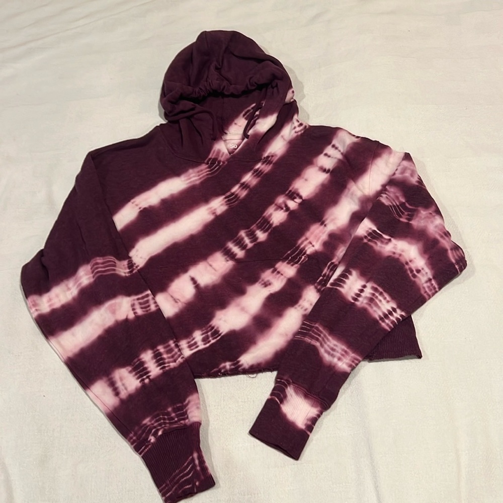 Burgundy/ white tie dyed sweatshirt